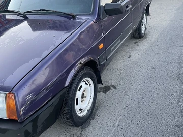 Авто ВАЗ 21099 2002 № 8759452