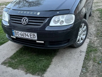 Авто Volkswagen Touran 2004 № 8759459