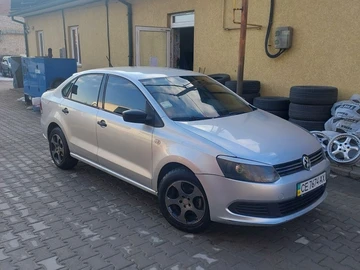Авто Volkswagen Polo 2011 № 8759505