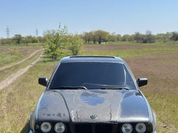Авто BMW 5 Серия 1990 № 8759623