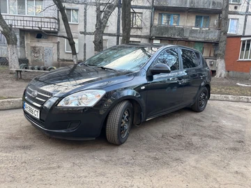 Авто KIA Cee X27 D 2008 № 8759861