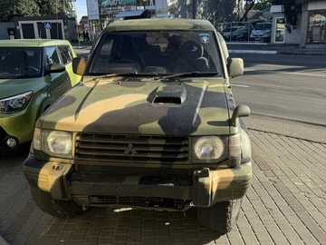 Авто Mitsubishi Pajero 2000 № 8759867