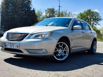 Авто Chrysler 200 2014 № 8759902