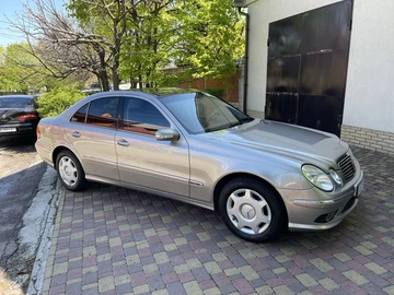 Авто Mercedes 500 2004 № 8759938