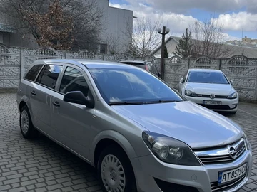 Авто Opel Astra 2011 № 8760097
