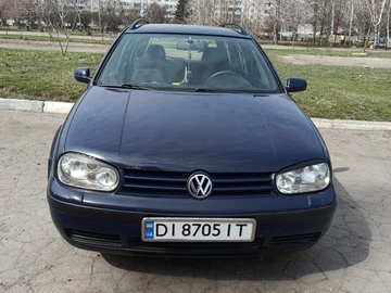 Авто Volkswagen Golf 2000 № 8760108