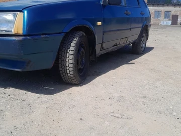 Авто ВАЗ 2109 1998 № 8760120