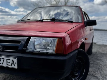 Авто ВАЗ 2109 1988 № 8760324