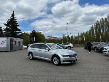 Авто Volkswagen Passat Variant 2018 № 8760372