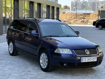 Авто Volkswagen Passat Variant 2004 № 8760408
