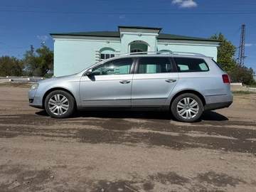 Авто Volkswagen Passat Variant 2008 № 8760434