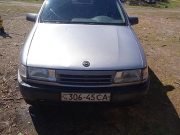 Авто Opel Vectra 1995 № 8760536