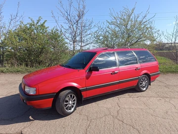 Авто Volkswagen Passat Variant 1991 № 8760623