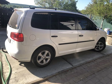 Авто Volkswagen Touran 2012 № 8760663