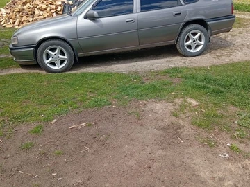Авто Opel Vectra 1993 № 8760686