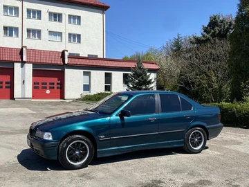 Авто BMW 3 Серия 1994 № 8760701