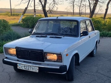 Авто ВАЗ 2107 1990 № 8760846