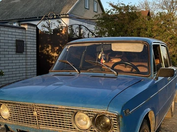 Авто ВАЗ 2103 1990 № 8760906