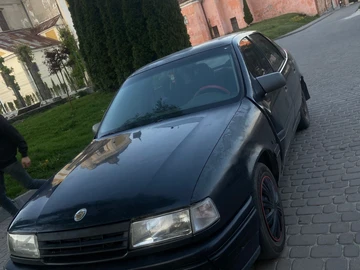 Авто Opel Vectra 1989 № 8761070