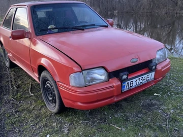 Авто Ford Escort 1987 № 8761323