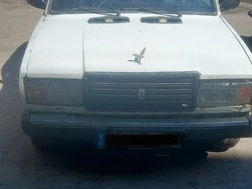 Авто ВАЗ 2107 1992 № 8761357