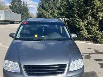 Авто Volkswagen Touran 2004 № 8761504