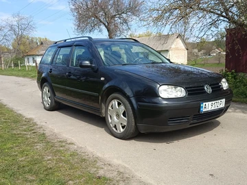 Авто Volkswagen Golf 2000 № 8761577