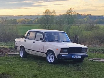 Авто ВАЗ 2107 1996 № 8761681