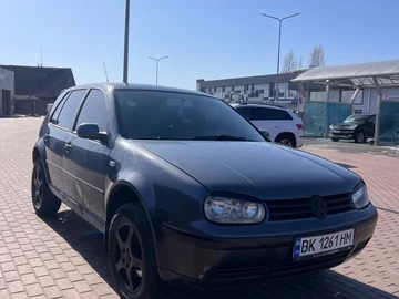 Авто Volkswagen Golf 2000 № 8761686