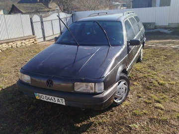 Авто Volkswagen Passat Variant 1989 № 8761695
