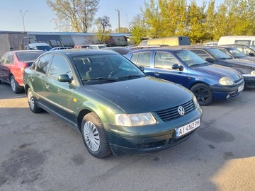 Авто Volkswagen Passat Sedan 1999 № 8761768