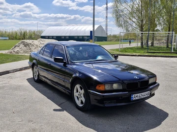 Авто BMW 7 Серия 1994 № 8762479