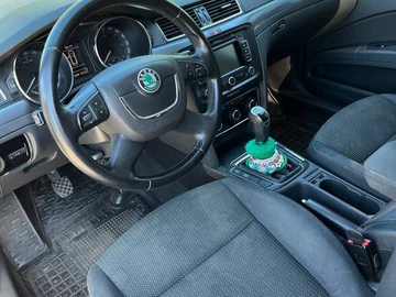 Авто Skoda Superb 2012 № 8762564