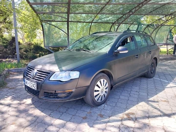 Авто Volkswagen Passat Variant 2006 № 8762773