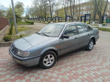 Авто Volkswagen Passat Sedan 1994 № 8762915