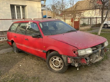 Авто Volkswagen Passat Hatchback 1997 № 8763010