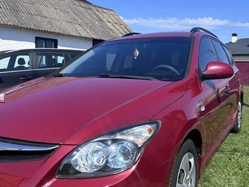 Авто Hyundai I30 2010 № 8763106