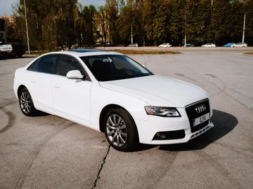 Авто Audi A4 2009 № 8763120
