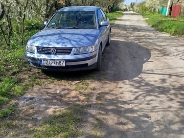 Авто Volkswagen Passat Sedan 1999 № 8763142