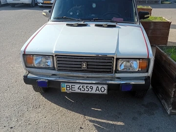 Авто ВАЗ 2107 1993 № 8763165