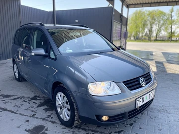 Авто Volkswagen Touran 2004 № 8763205
