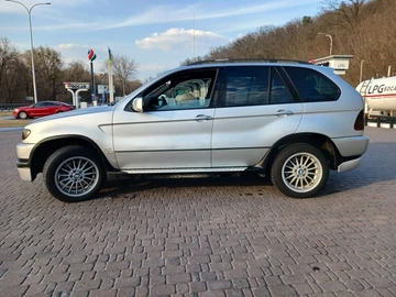 Авто BMW X5 2001 № 8763207