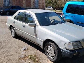 Авто Mercedes 200 1995 № 8763349