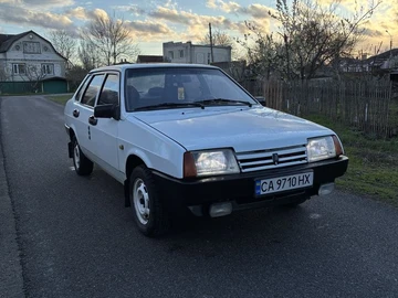 Авто ВАЗ 21099 1995 № 8763366