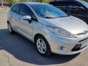 Авто Ford Fiesta 2010 № 8763567