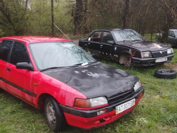 Авто Mazda 323 1990 № 8763955
