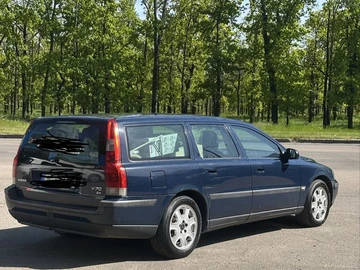 Авто Volvo V70 2004 № 8764082
