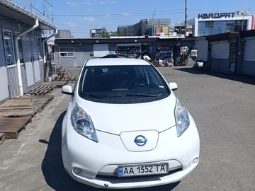 Авто Nissan Leaf 2015 № 8764094