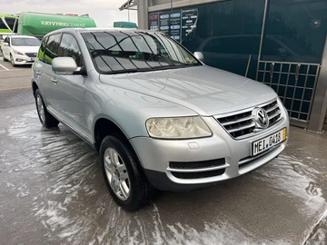 Авто Volkswagen Touareg 2005 № 8764244