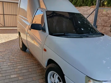 Авто ВАЗ 2110 Богдан 2010 № 8764313
